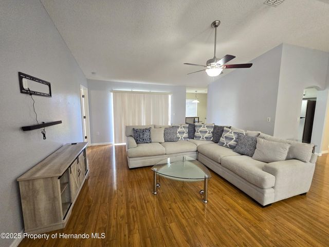 7483 Apache Trail, Spring Hill, FL 34606