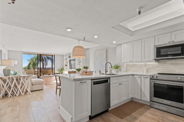 6035 SEA RANCH DRIVE 203, Hudson, FL 34667