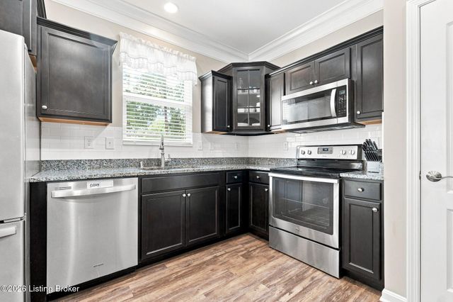 10004 Creek View Estates Dr, Louisville, KY 40291