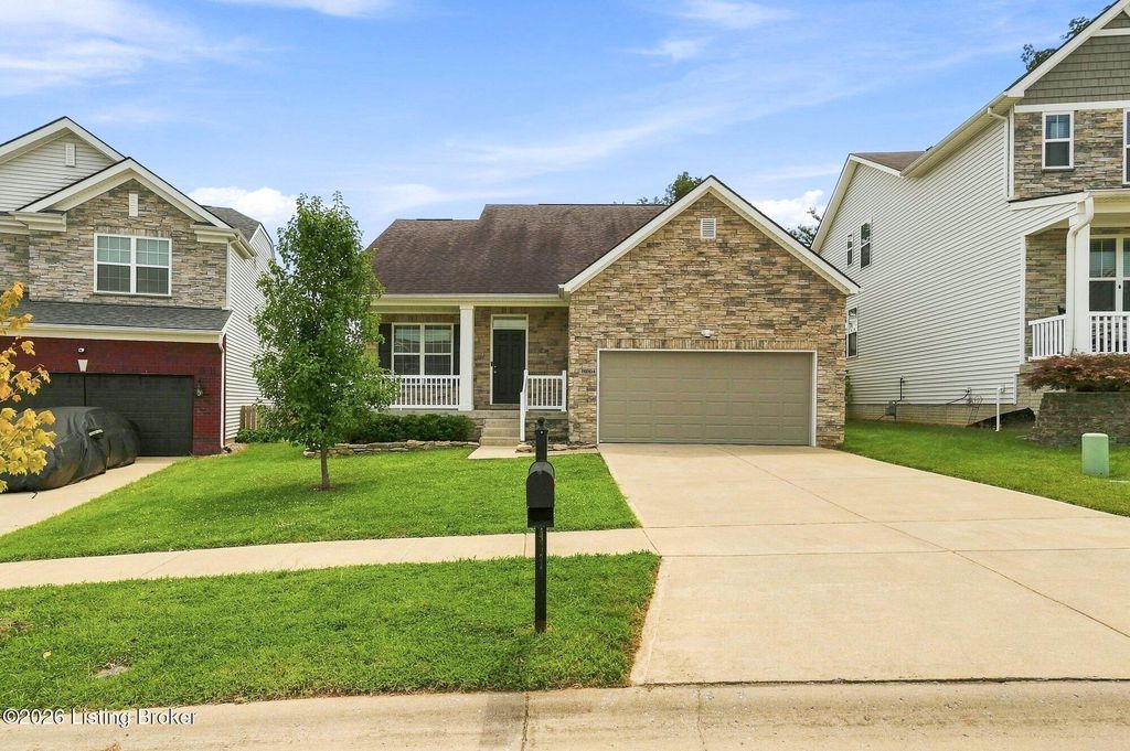 10004 Creek View Estates Dr, Louisville, KY 40291