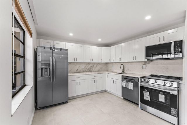 551 Piedmont L, Delray Beach, FL 33484