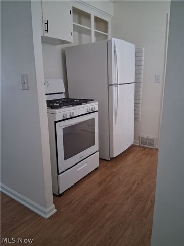388 E 330th Street, Willowick, OH 44095