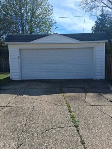 388 E 330th Street, Willowick, OH 44095