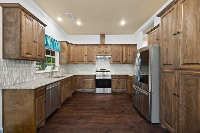 2526 Fox Point Circle, Quinlan, TX 75474