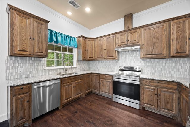 2526 Fox Point Circle, Quinlan, TX 75474