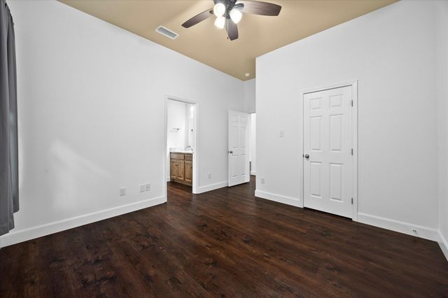 2526 Fox Point Circle, Quinlan, TX 75474