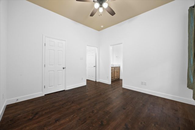 2526 Fox Point Circle, Quinlan, TX 75474