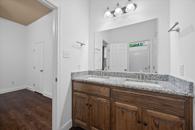 2526 Fox Point Circle, Quinlan, TX 75474