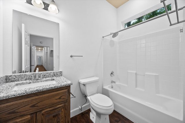 2526 Fox Point Circle, Quinlan, TX 75474