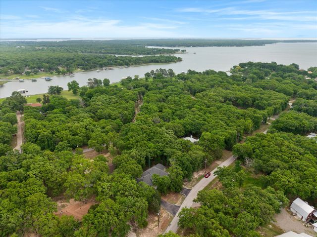 2526 Fox Point Circle, Quinlan, TX 75474
