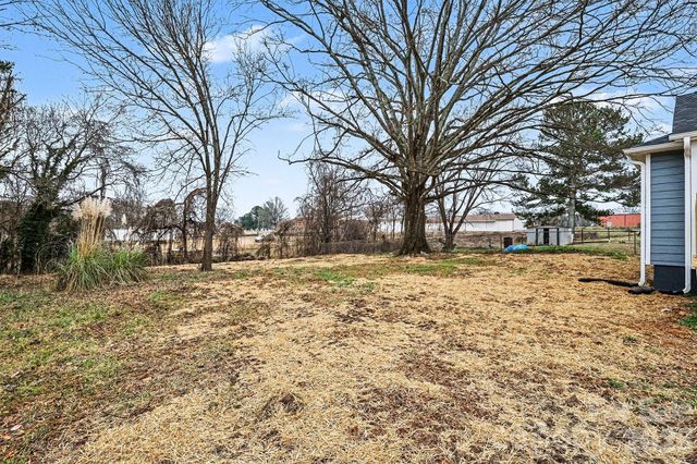 416 N Pine Street, Cherryville, NC 28021
