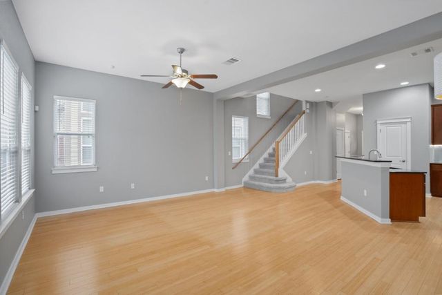 4240 Berkman DR, Austin, TX 78723