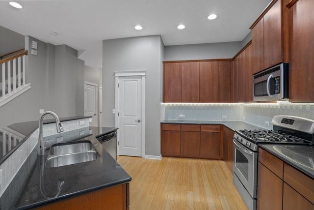 4240 Berkman DR, Austin, TX 78723