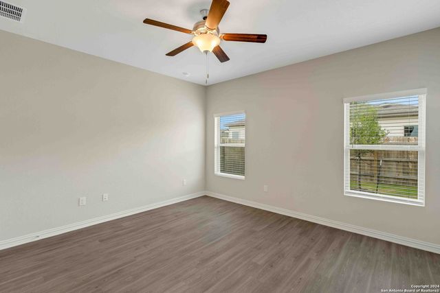 9318 Frio Lndg Unit 1, Converse, TX 78109