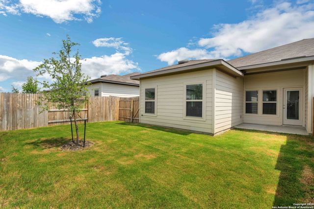 9318 Frio Lndg Unit 1, Converse, TX 78109