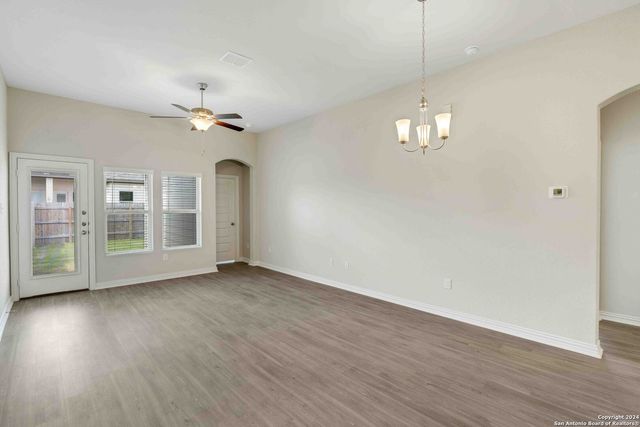 9318 Frio Lndg Unit 1, Converse, TX 78109