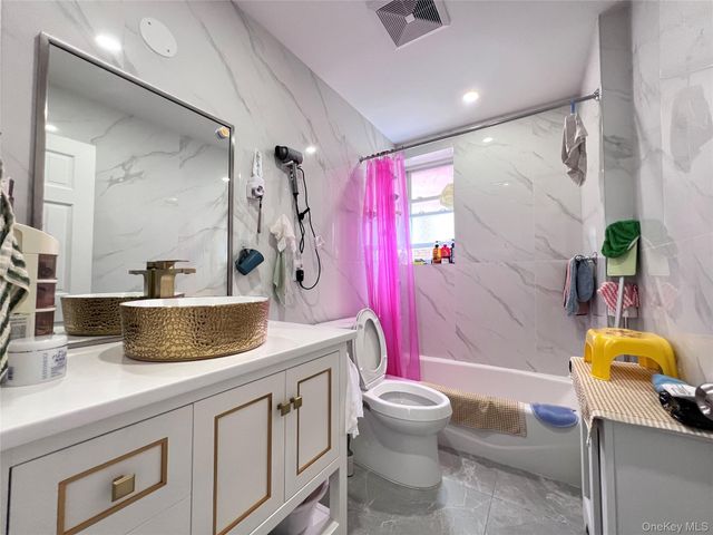 1531 145th Place, Whitestone, NY 11357
