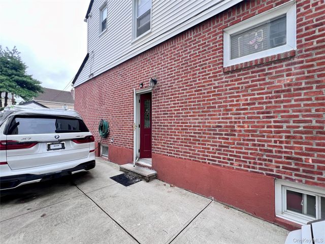 1531 145th Place, Whitestone, NY 11357