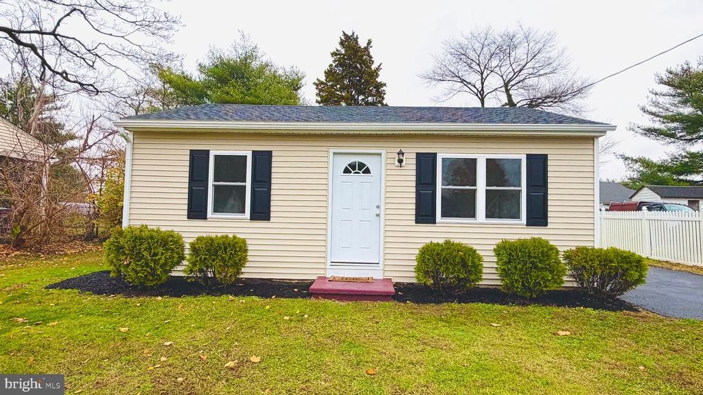 54 LOCUST ST, Smyrna, DE 19977