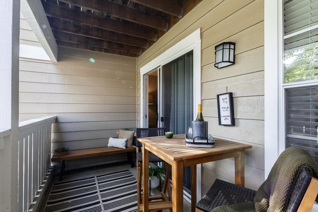 1681 E Green Briar Drive 3835, Schaumburg, IL 60173