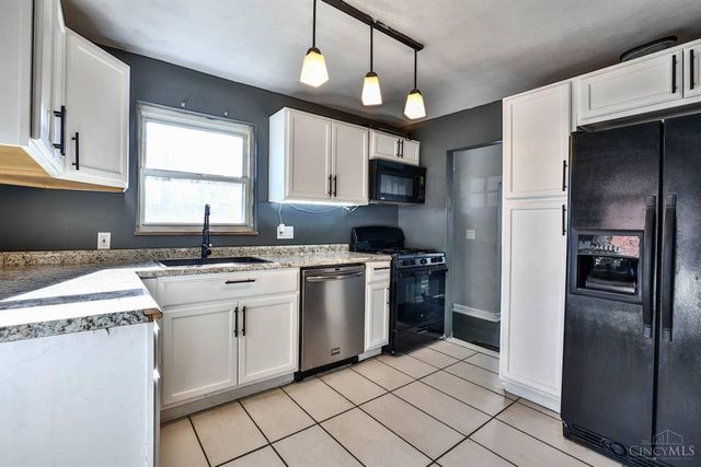 5152 Highview Drive, Cincinnati, OH 45238