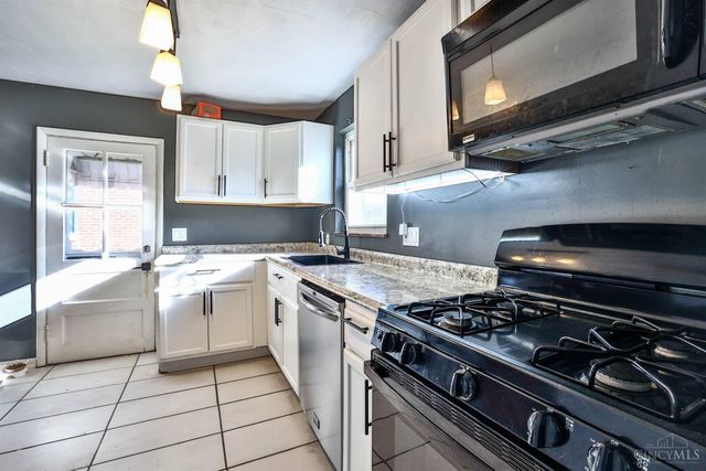 5152 Highview Drive, Cincinnati, OH 45238