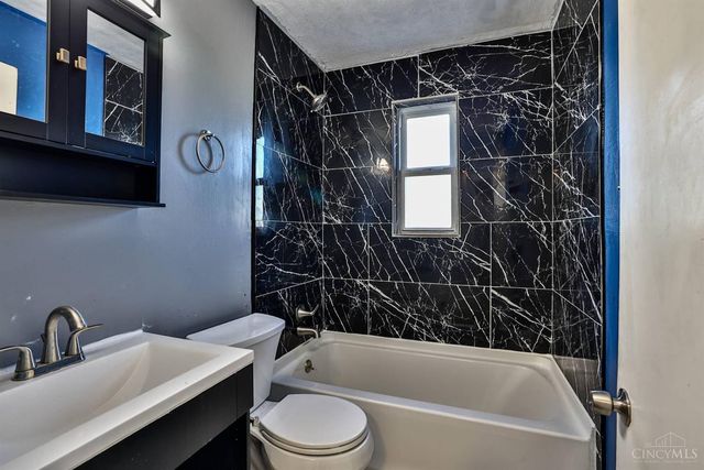 5152 Highview Drive, Cincinnati, OH 45238