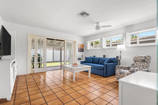2110 NE 55th Street, Fort Lauderdale, FL 33308