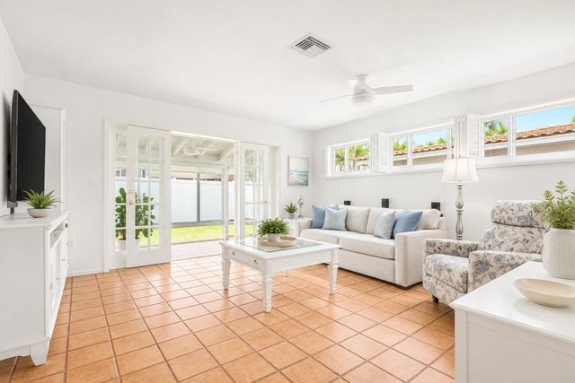 2110 NE 55th Street, Fort Lauderdale, FL 33308