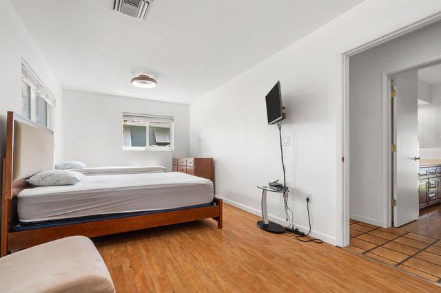 2110 NE 55th Street, Fort Lauderdale, FL 33308