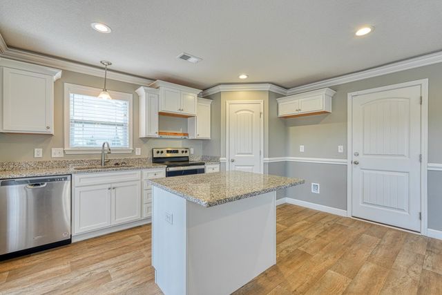 160 Thorn Creek Drive, Gaffney, SC 29341