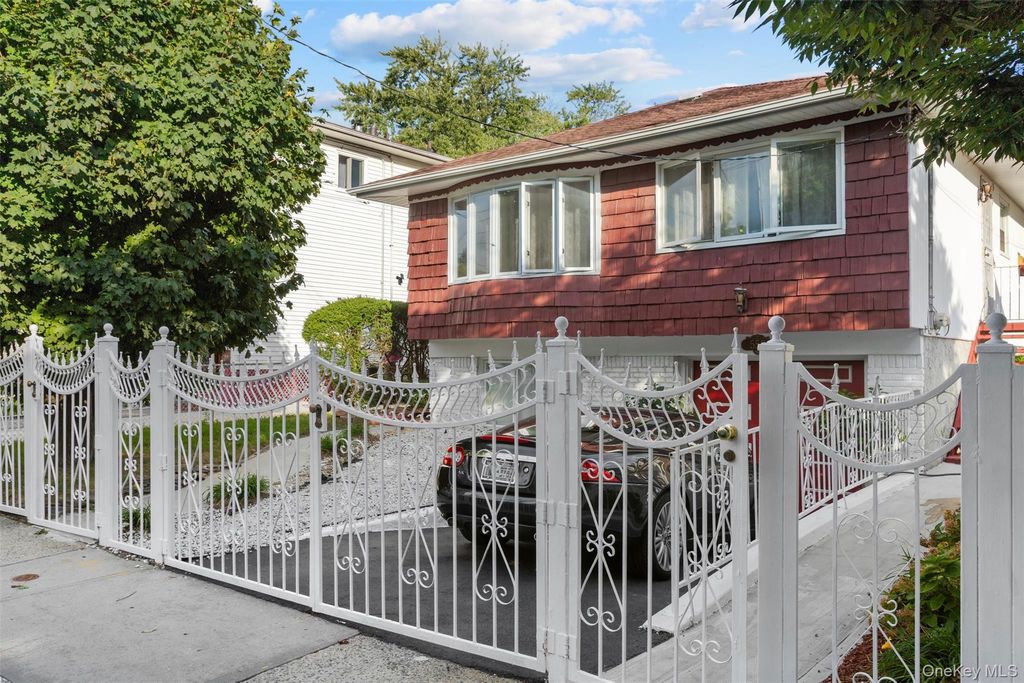 552 Briar Place, Far Rockaway, NY 11691 — photo 3