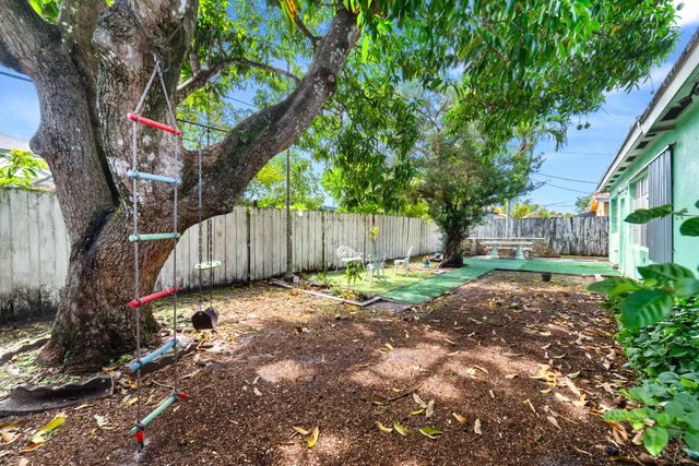 2210 Everglades Drive, Miramar, FL 33023