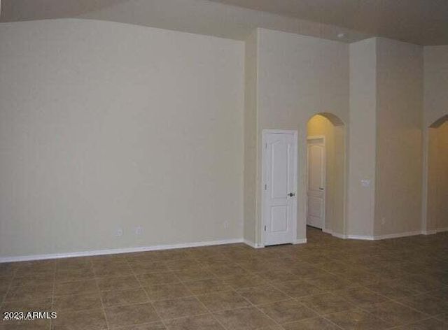 609 E Pearce Road, Phoenix, AZ 85042