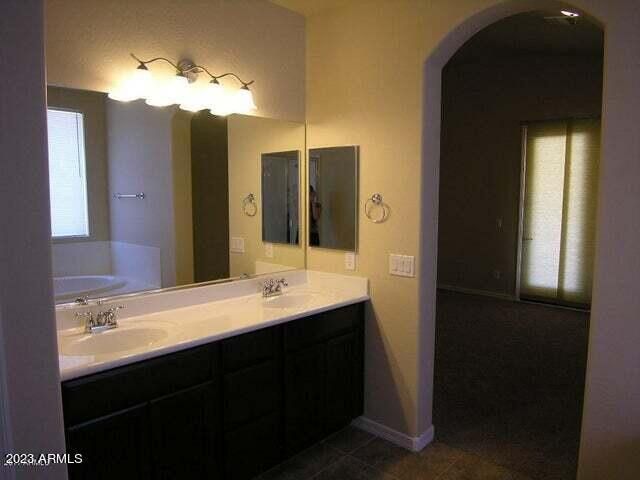 609 E Pearce Road, Phoenix, AZ 85042