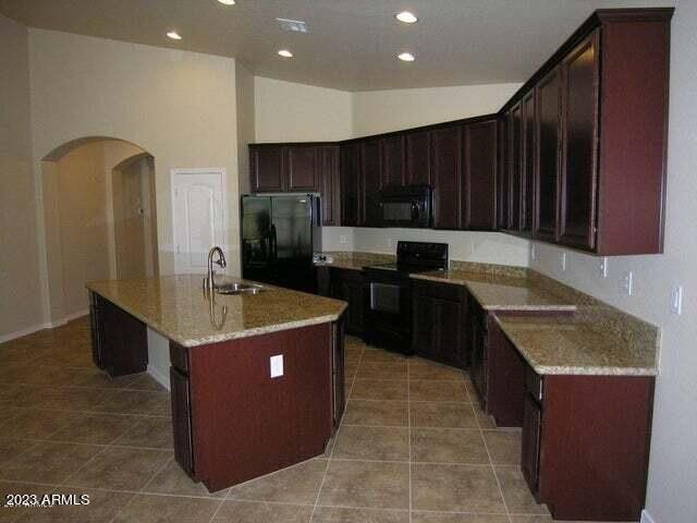 609 E Pearce Road, Phoenix, AZ 85042