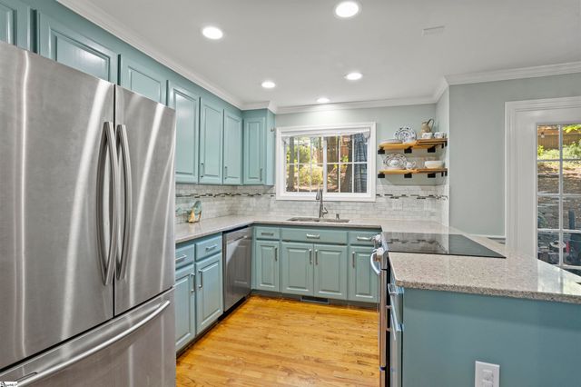 310 Ashford Avenue, Greenville, SC 29609
