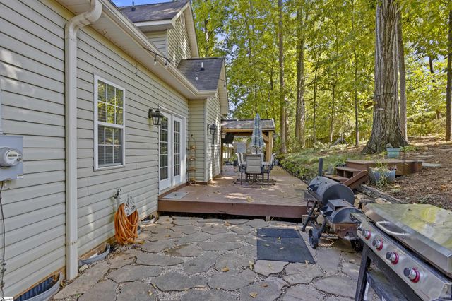 310 Ashford Avenue, Greenville, SC 29609