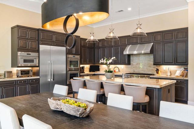 81309 Merv Griffin Way, La Quinta, CA 92253