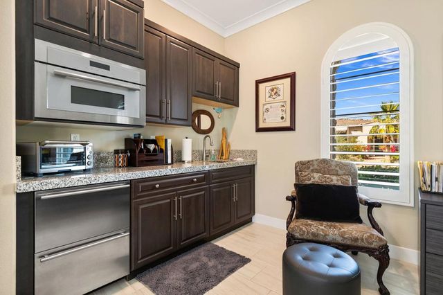 81309 Merv Griffin Way, La Quinta, CA 92253