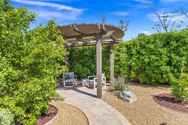 81309 Merv Griffin Way, La Quinta, CA 92253