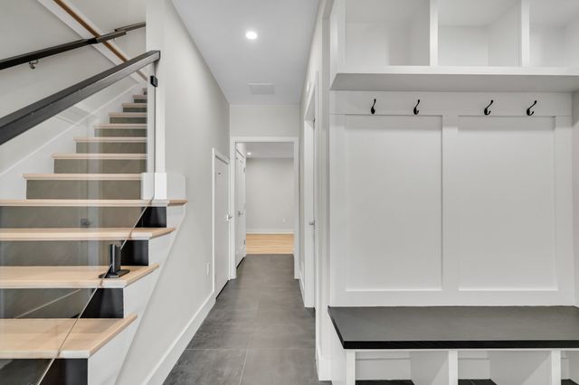 366 Massachusetts Ave 366, Lexington, MA 02420