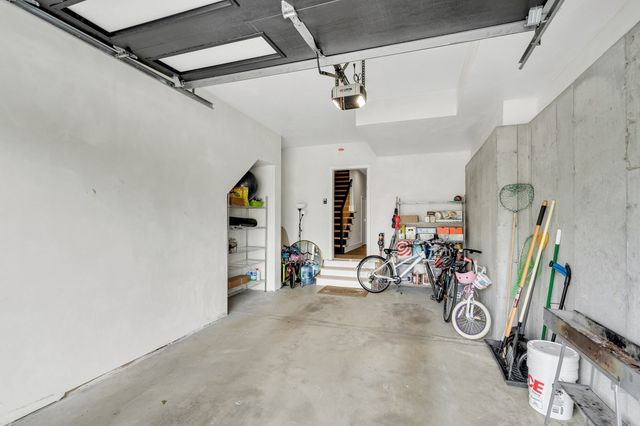 366 Massachusetts Ave 366, Lexington, MA 02420