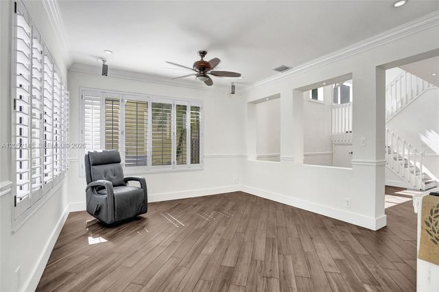 10073 NW 5th Street, Plantation, FL 33324
