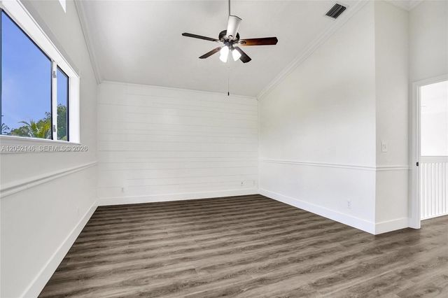 10073 NW 5th Street, Plantation, FL 33324