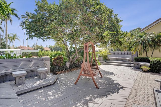 10073 NW 5th Street, Plantation, FL 33324