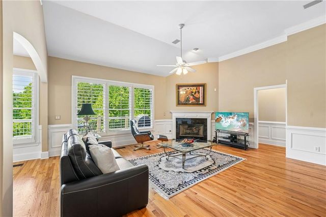 6610 Bridlewood Way, Suwanee, GA 30024