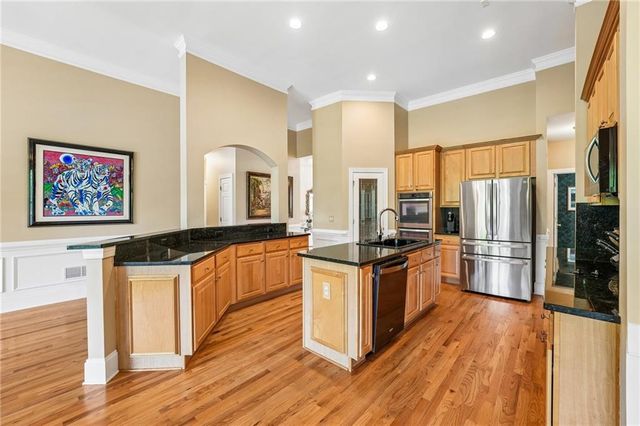 6610 Bridlewood Way, Suwanee, GA 30024