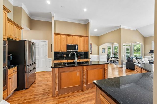 6610 Bridlewood Way, Suwanee, GA 30024