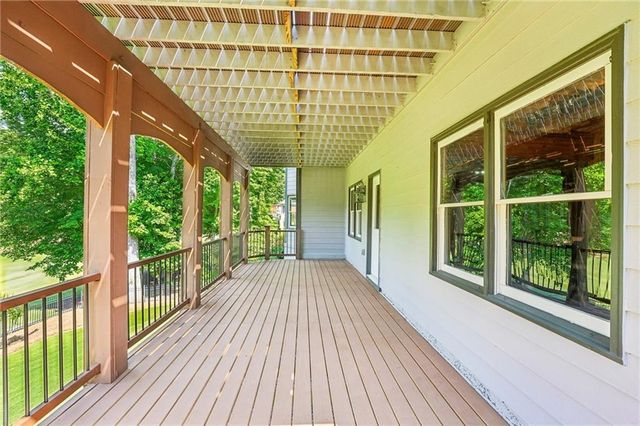 6610 Bridlewood Way, Suwanee, GA 30024